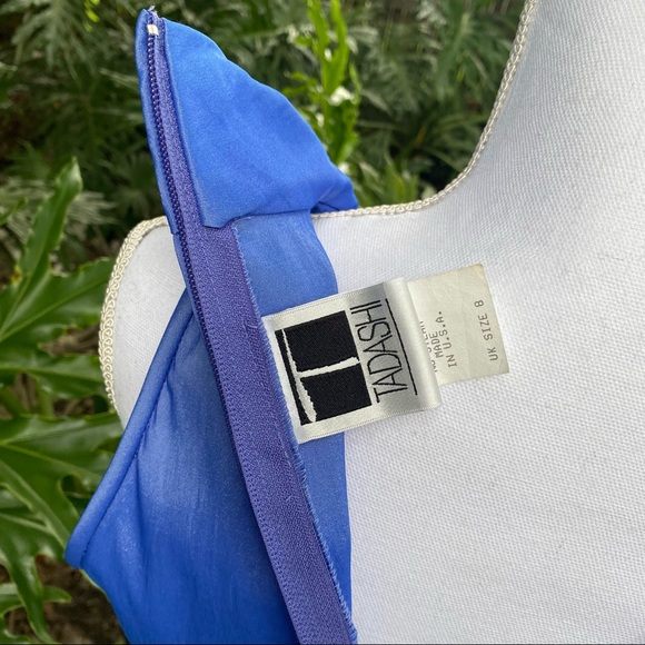 TADASHI shimmering blue plunging neck line roughed front collared cropped top - Picture 5 of 16